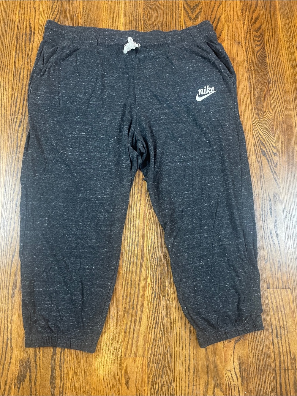 Nike Women's Dark Heather Charcoal Capri Joggers